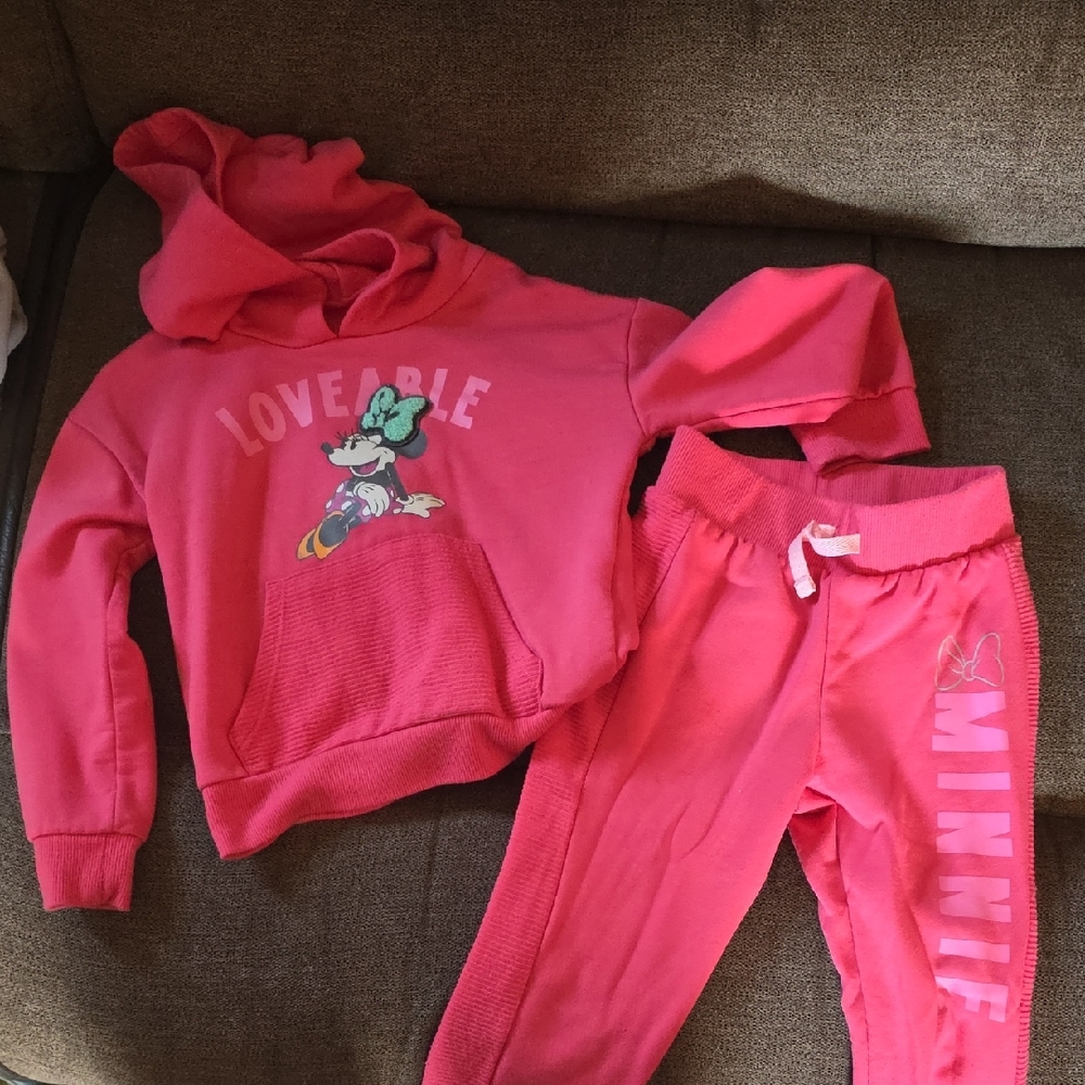 Disney Minnie Mouse Fleece in Vibrant Pink